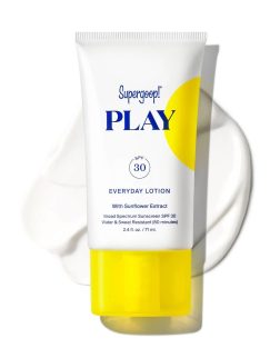 supergoop-play-everyday-lotion-spf-30-with-sunflower-extract-162ml-pack-and-texture