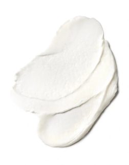 supergoop-handscreen-spf-40-texture