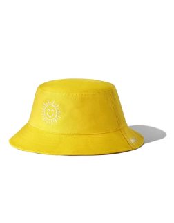 supergoop_pdp_merch_buckethat_angled_a42108de-255b-43b5-a745-2131a7bcba11
